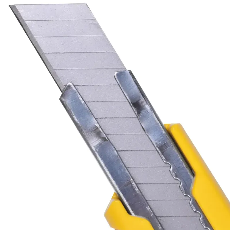 Estilete-Retratil-18mm-STHT10321-840-Stanley