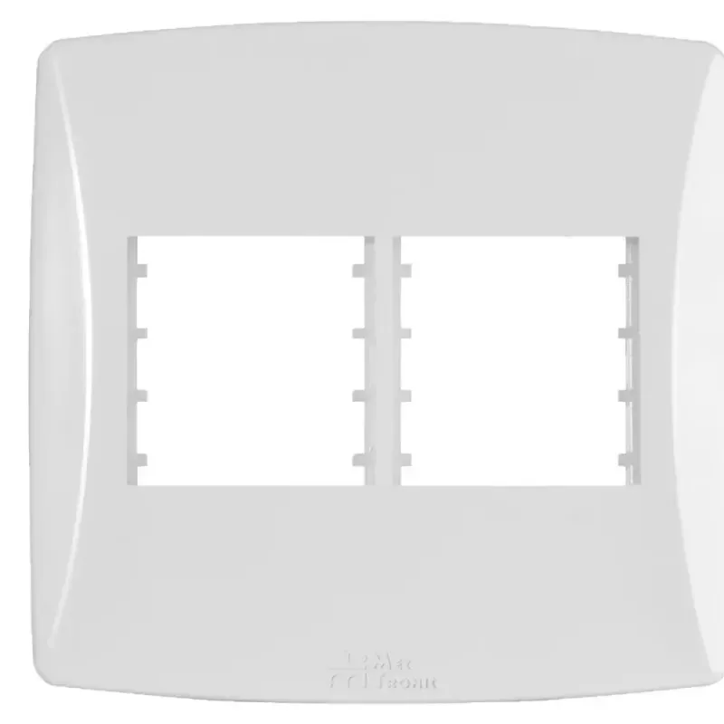 PLACA-4X4-4-POSTOS-SEPARADO-HORIZONTAL-BRANCO-PETRA