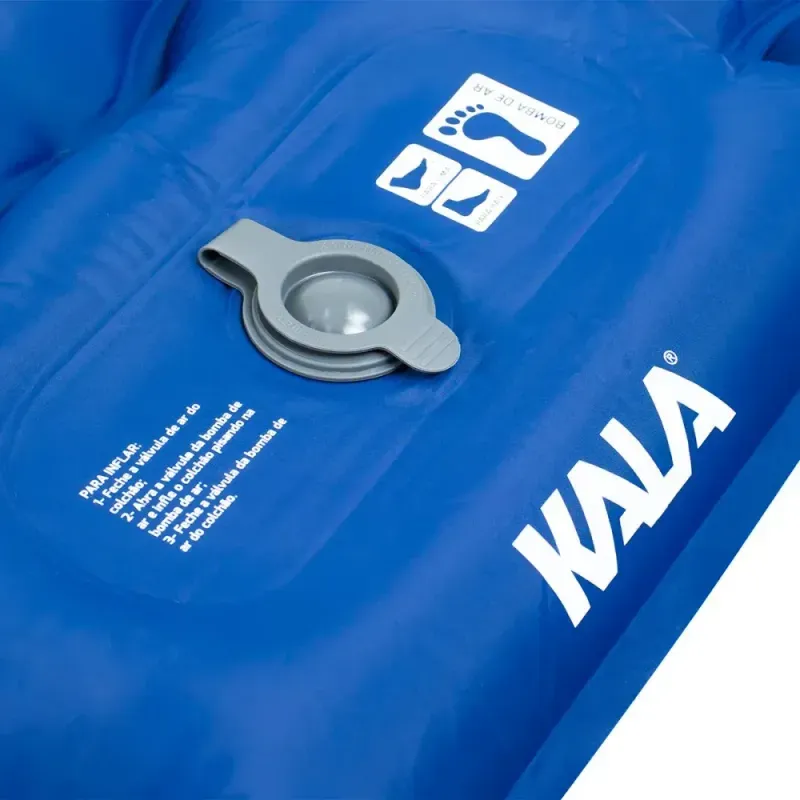 Colchao-Inflavel-Ultraleve-Azul-com-Bomba-Embutida-KALA